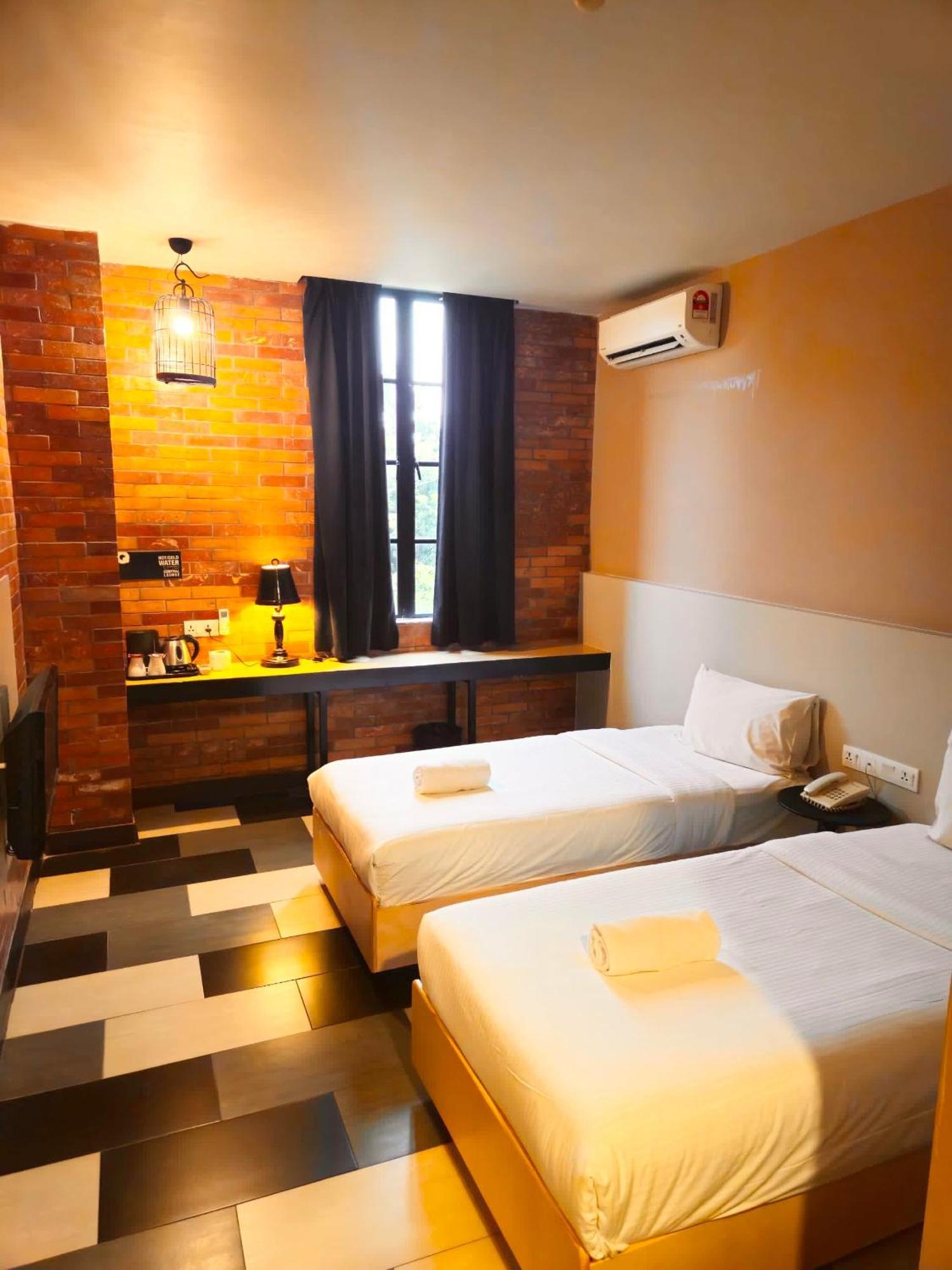 The Youniq Hotel, Klia T1, Klia T2 Sepang Exterior photo