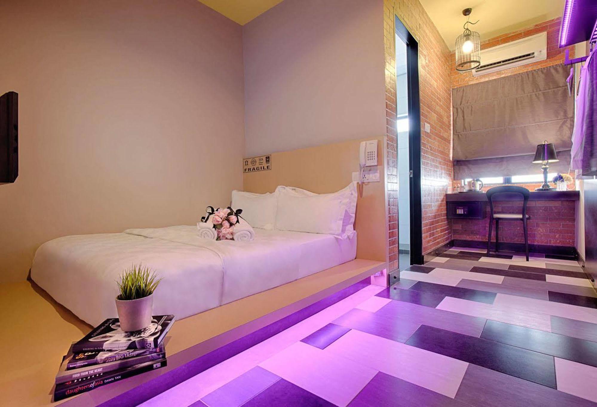 The Youniq Hotel, Klia T1, Klia T2 Sepang Exterior photo